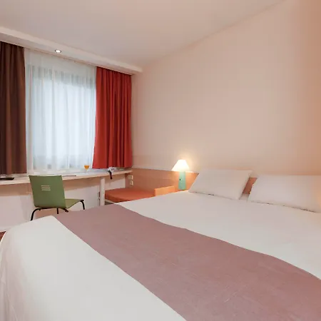 Ibis Szálloda 2*