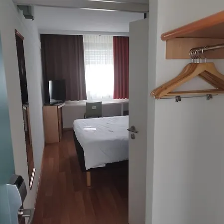 ホテル Ibis 2*