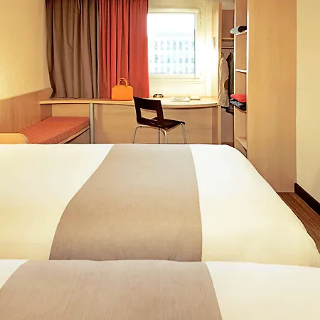 Ibis 호텔 2*
